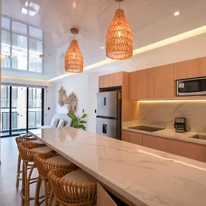 https://macondo-5th-av-condos.allrivieramayahotels.com